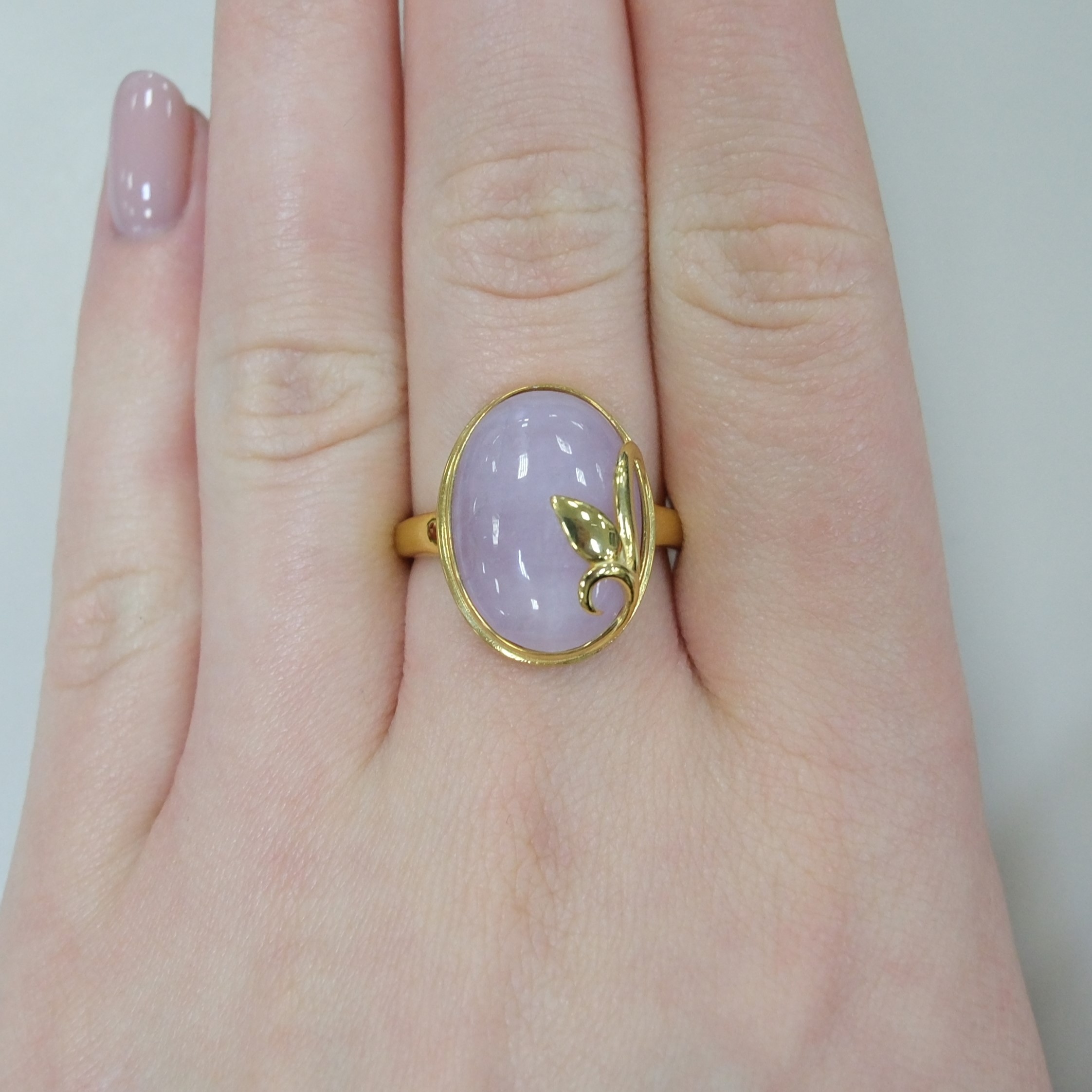 Серебряное кольцо с кунцитом